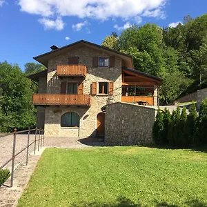Alloggio per agriturismo Casa Martina, Zogno