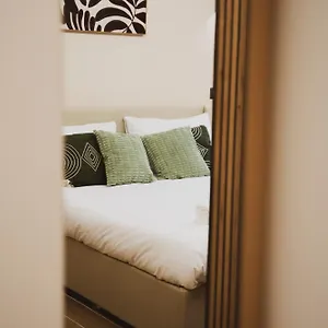 https://luxury-milano-ii.italymilanhotels.net